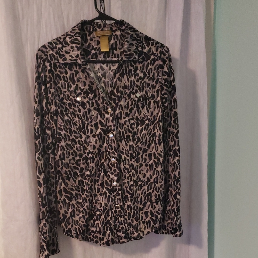 Miss Tina Leopard Print Top Size M  EUC.   (#58)